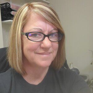 Meet your Posher, Carol